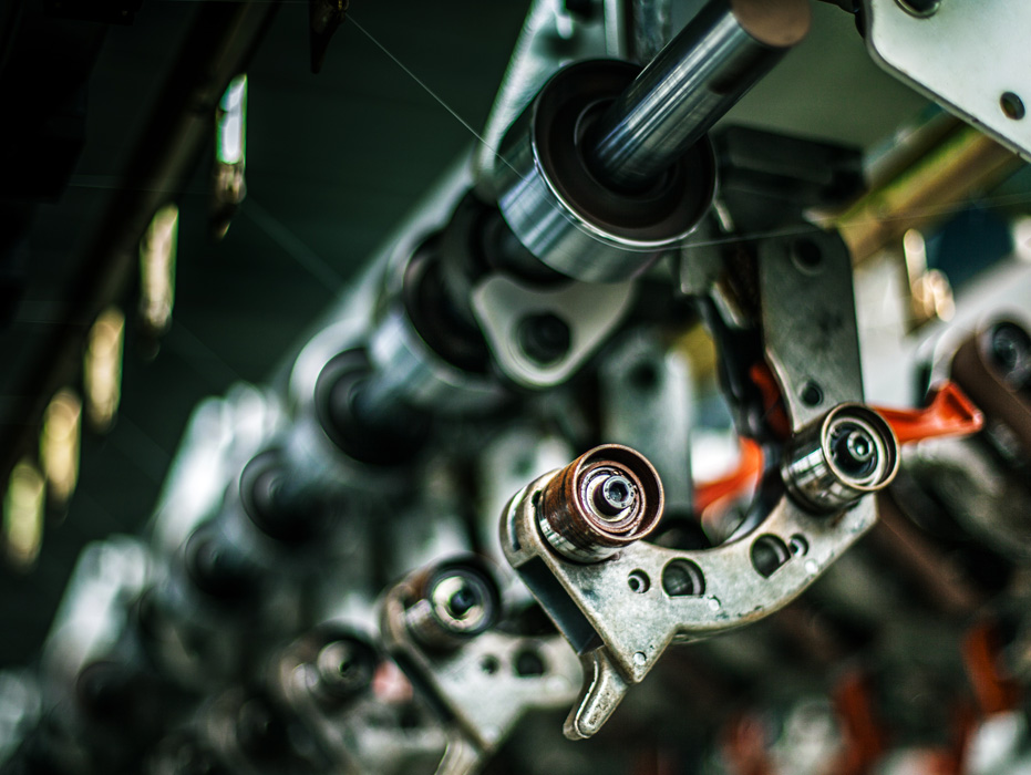 直流電機(jī)的機(jī)械構(gòu)造與基本原理